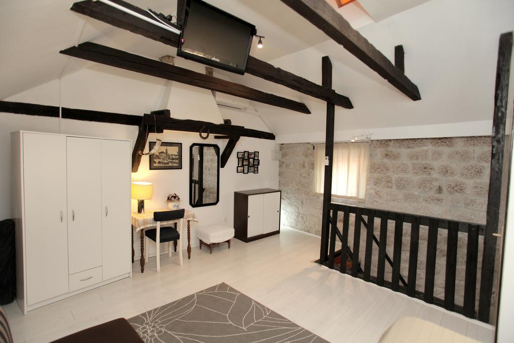 Tragurium Apartment *