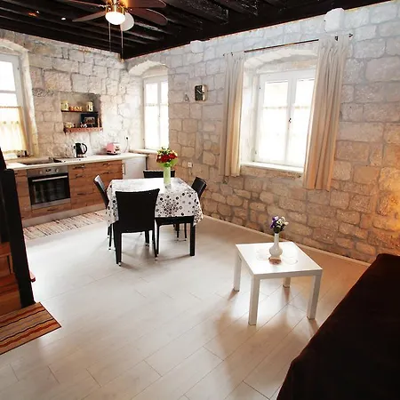 Apartment Tragurium Trogir Exterior photo